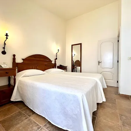 Con Gran Terraza Y Piscina Climatizada